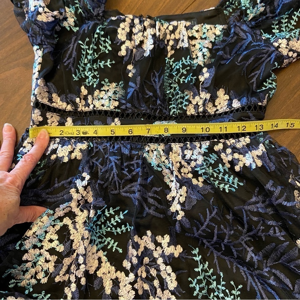 Lulus Radiant Love Black Floral Embroidered Short Sleeve Skater Dress Size S - Picture 7 of 10